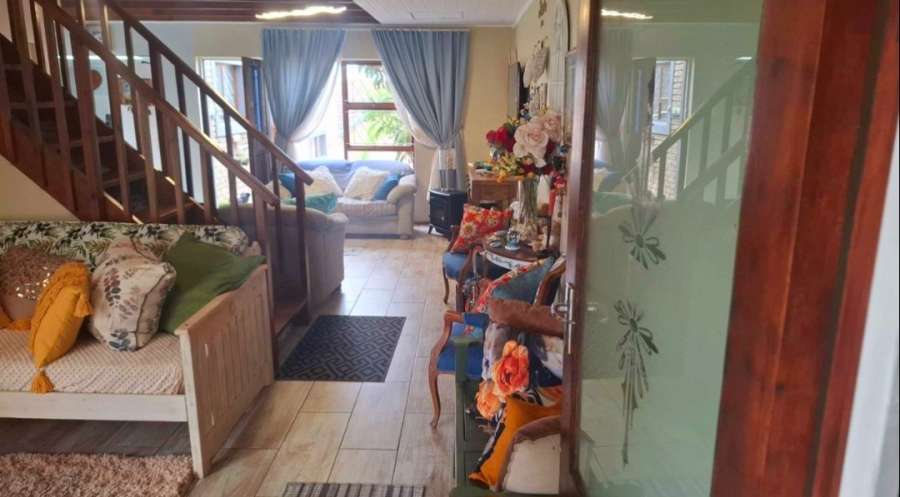3 Bedroom Property for Sale in Heiderand Western Cape